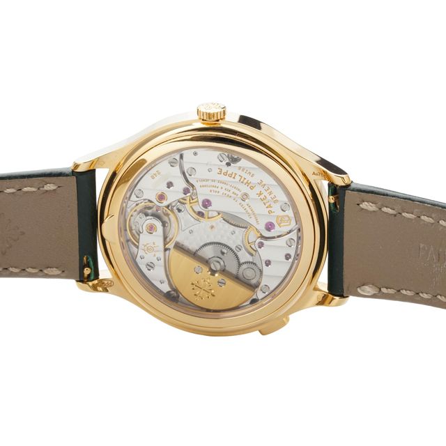 Patek Philippe Complications 7130R-014 Image 4